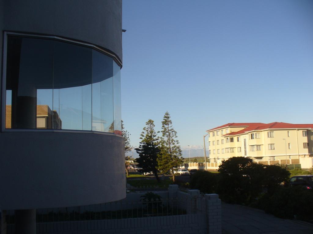 Royal At Sea Apartment Muizenberg Exterior photo