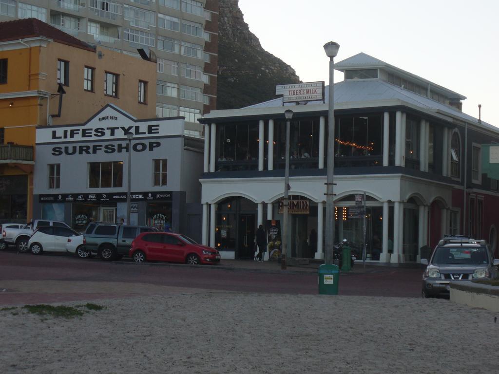 Royal At Sea Apartment Muizenberg Exterior photo